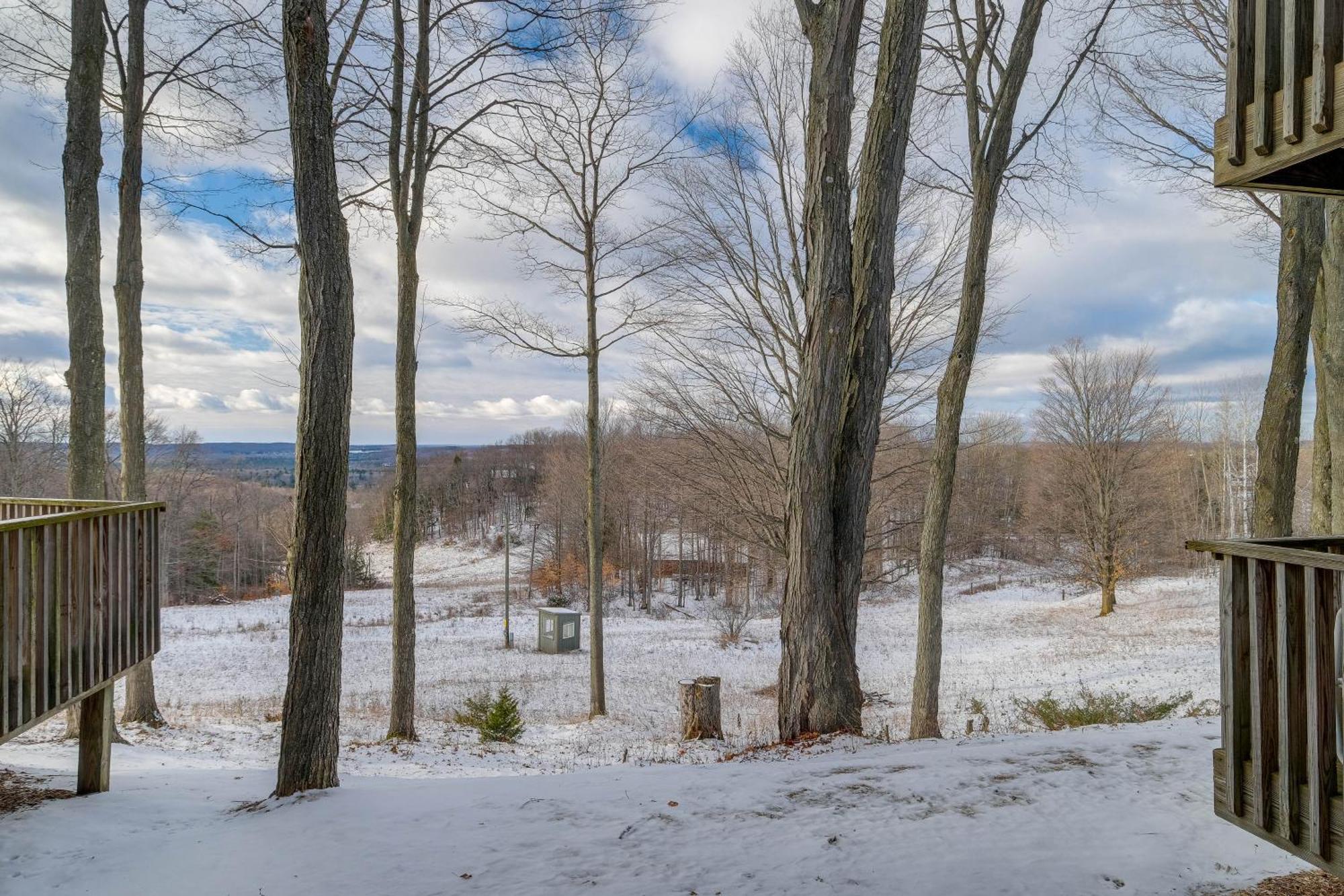 Bellaire Condo - Walk To Shanty Creek Resort! Экстерьер фото
